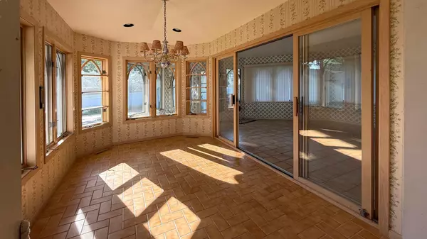 Bloomington, MN 55431,8541 Queen AVE S