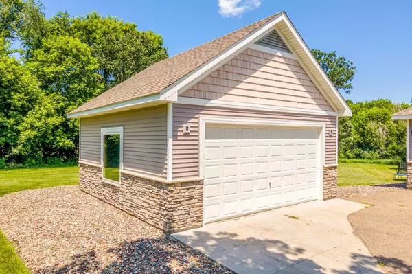Ham Lake, MN 55304,141 145th LN NE