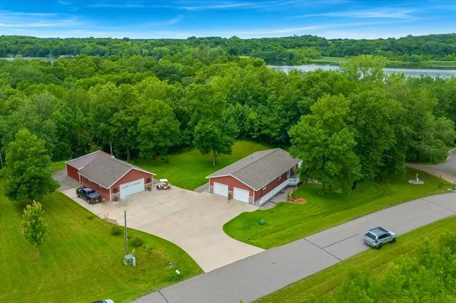17871 Dove Hill RD, Eden Lake Twp, MN 55329