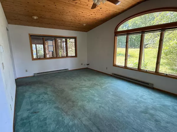 Bemidji, MN 56601,905 Loon Song LN NE