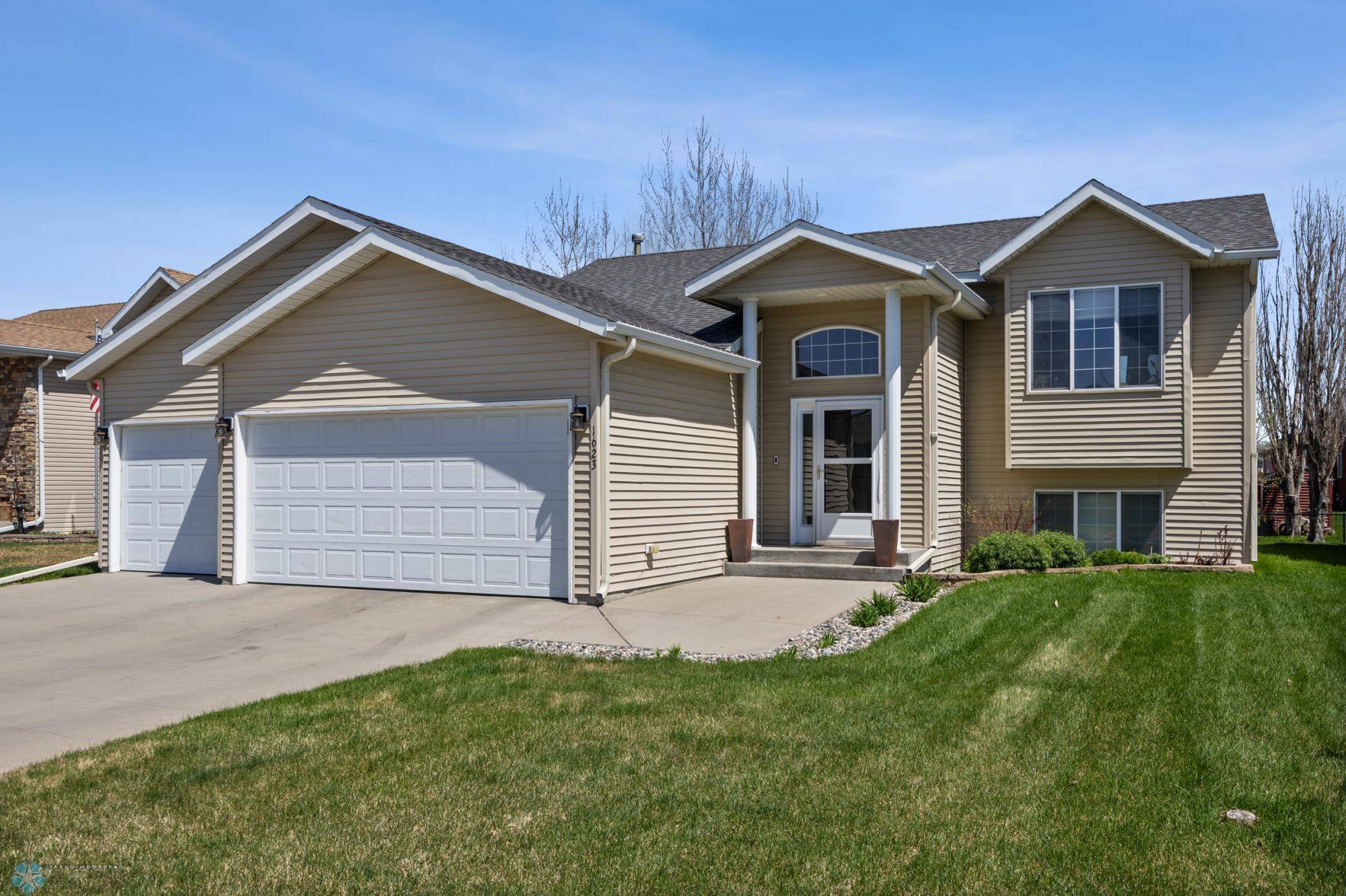 West Fargo, ND 58078,1623 10th ST W