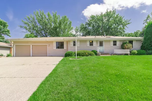 4901 W 99th ST, Bloomington, MN 55437