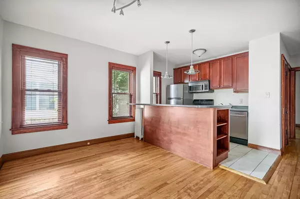 Minneapolis, MN 55404,1812 Clinton AVE #203