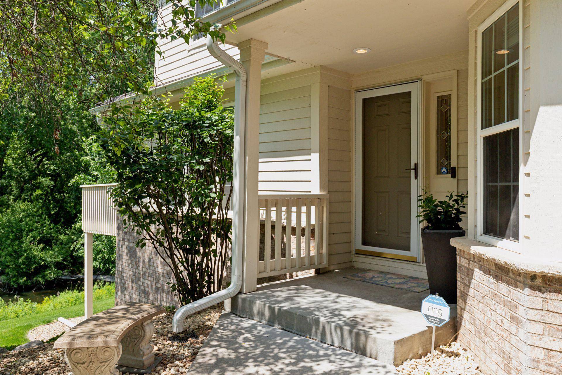 Eden Prairie, MN 55346,7372 Howard LN