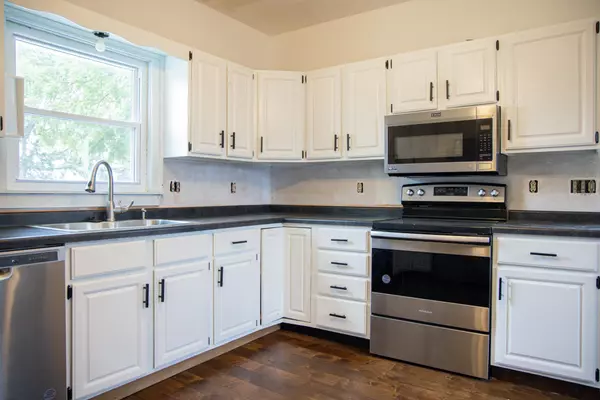 Plainview, MN 55964,305 2nd AVE SE