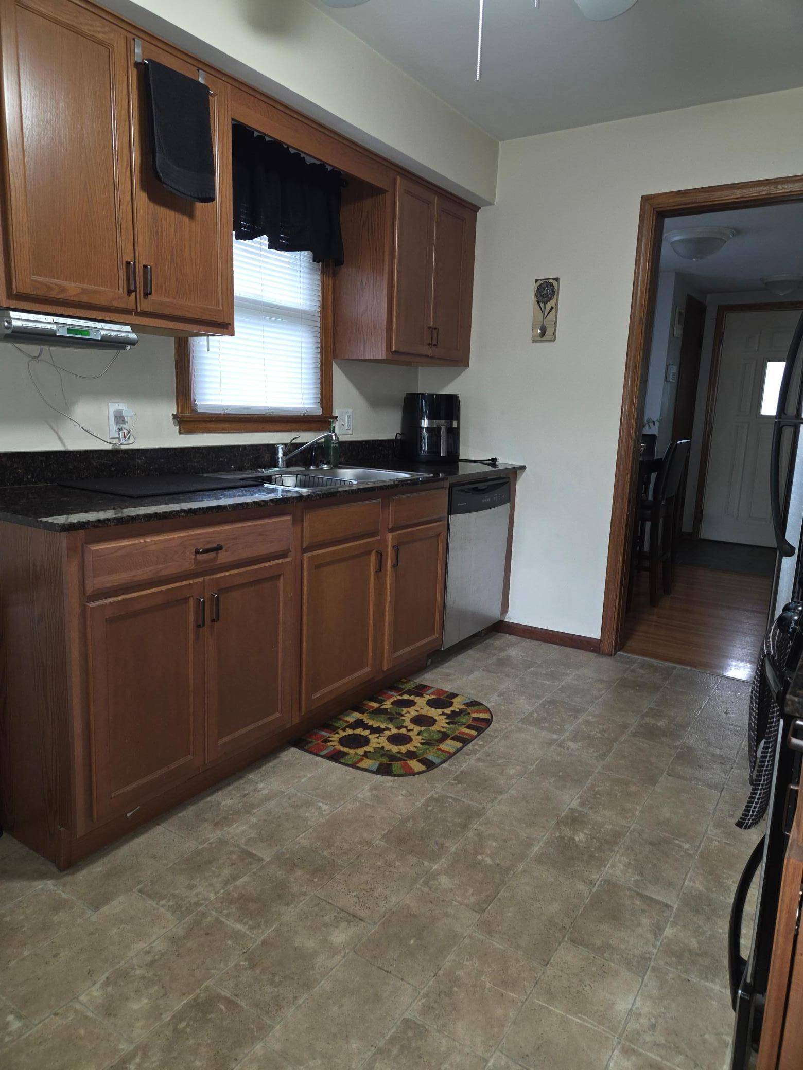 Brooklyn Center, MN 55430,5509 Morgan AVE N