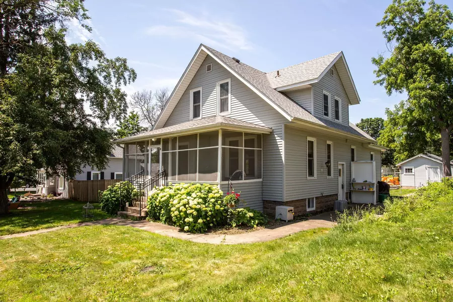 311 N Fremont ST, River Falls, WI 54022
