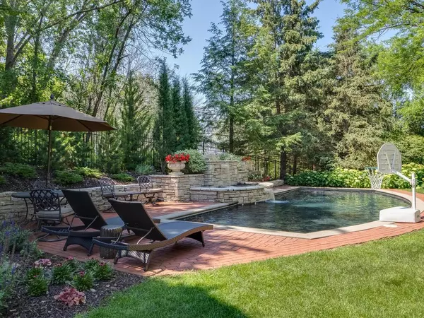 Eden Prairie, MN 55344,12197 Orchard Hill