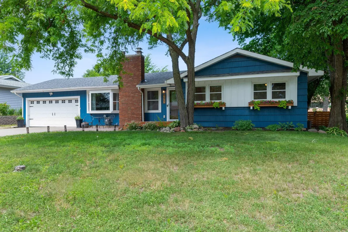 Mendota Heights, MN 55120,771 Creek AVE