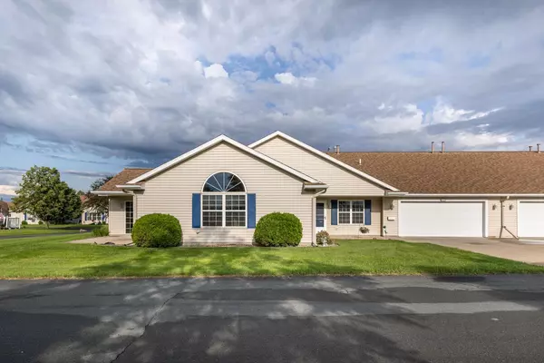 2177 Century Hills CT NE, Rochester, MN 55906