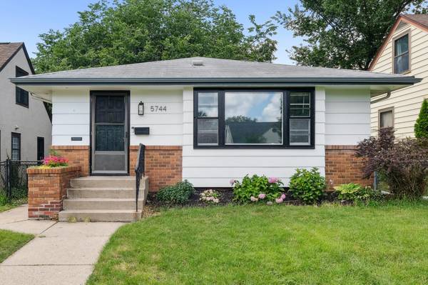 5744 22nd AVE S, Minneapolis, MN 55417