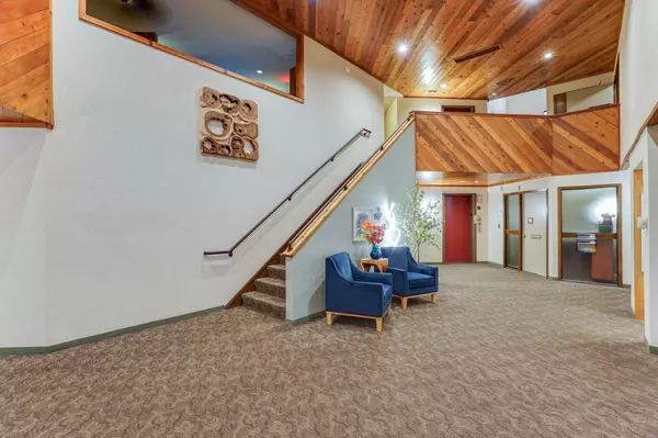 Little Canada, MN 55117,2485 Canabury DR #116