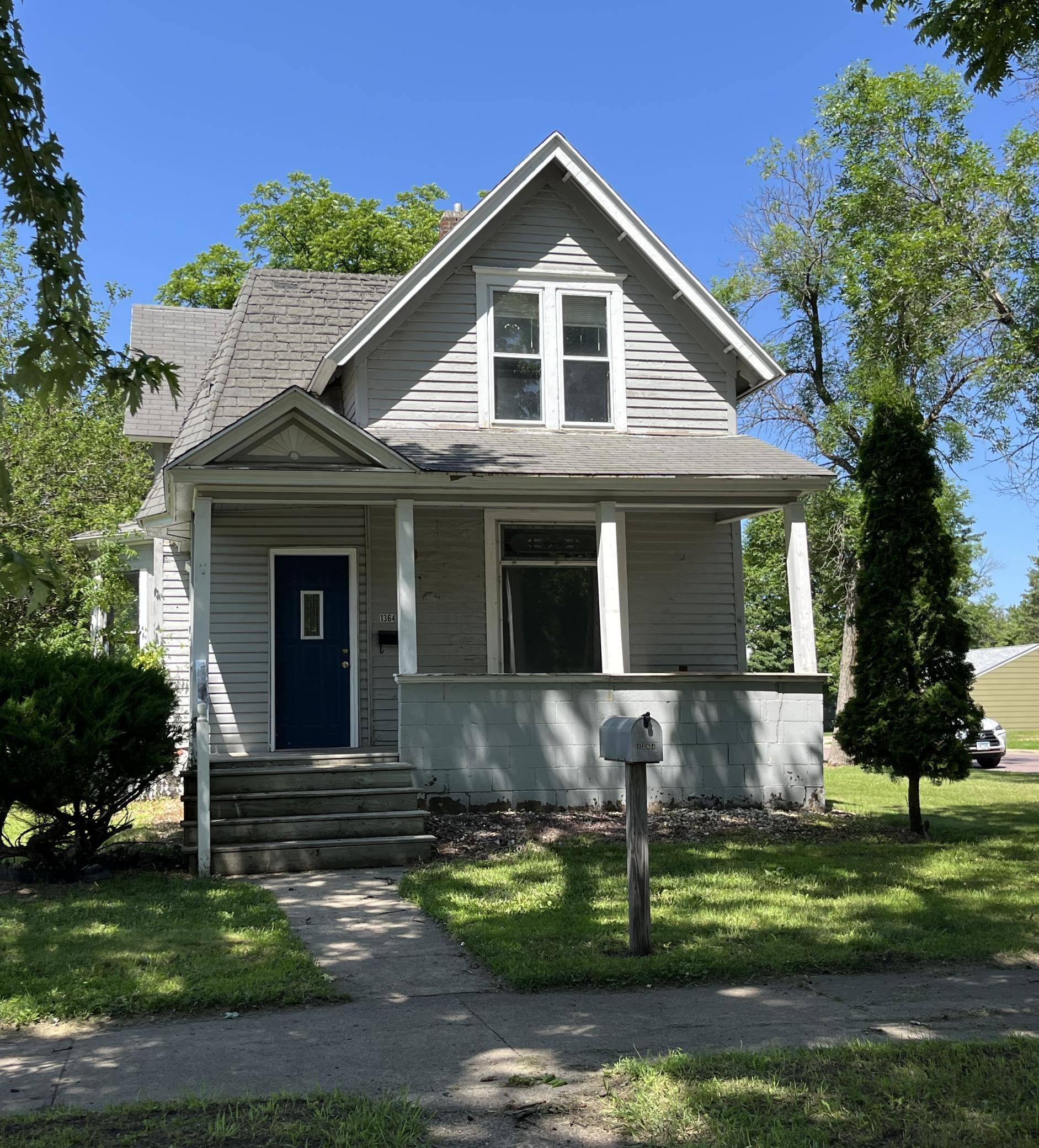 1364 5th AVE N, Windom, MN 56101