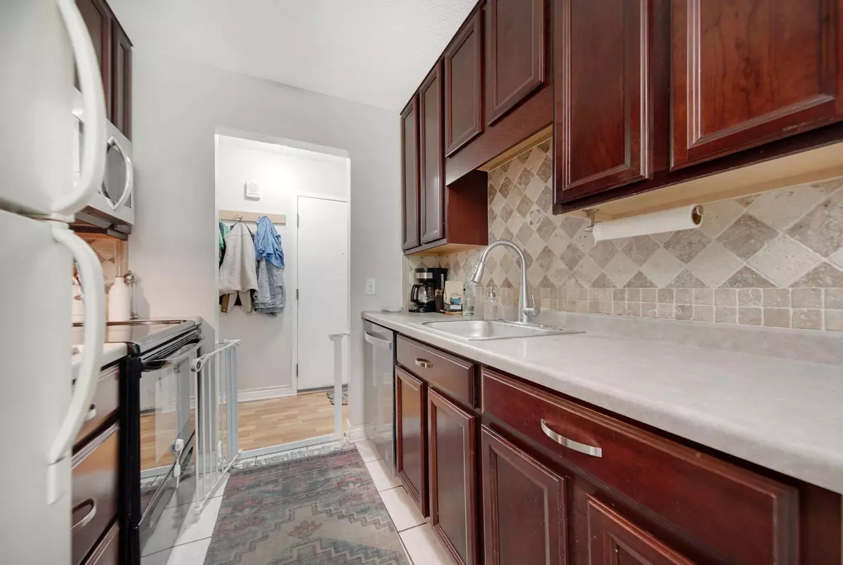 Burnsville, MN 55337,12846 Nicollet AVE #202