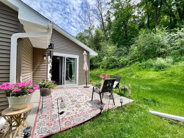 Red Wing, MN 55066,1180 Hewitt BLVD