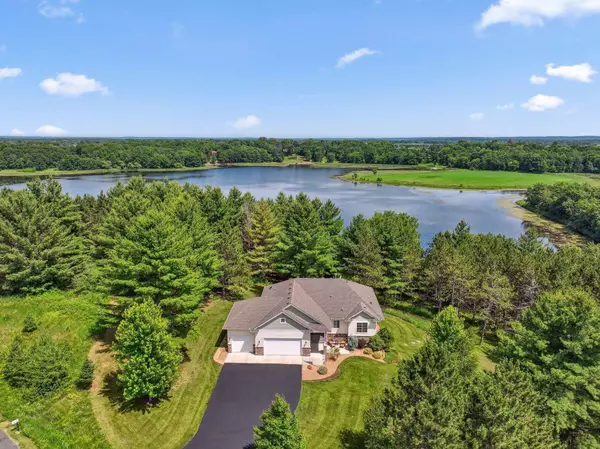13725 Maxwell RD, Chisago Lake Twp, MN 55013