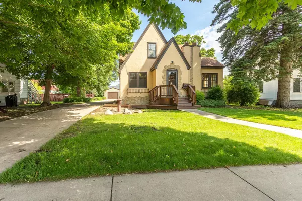 210 1st AVE SW, Glenwood, MN 56334