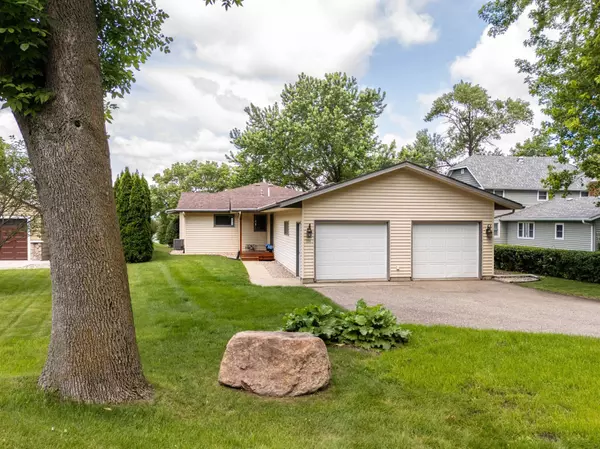 1114 S Lakeshore DR, Glenwood, MN 56334