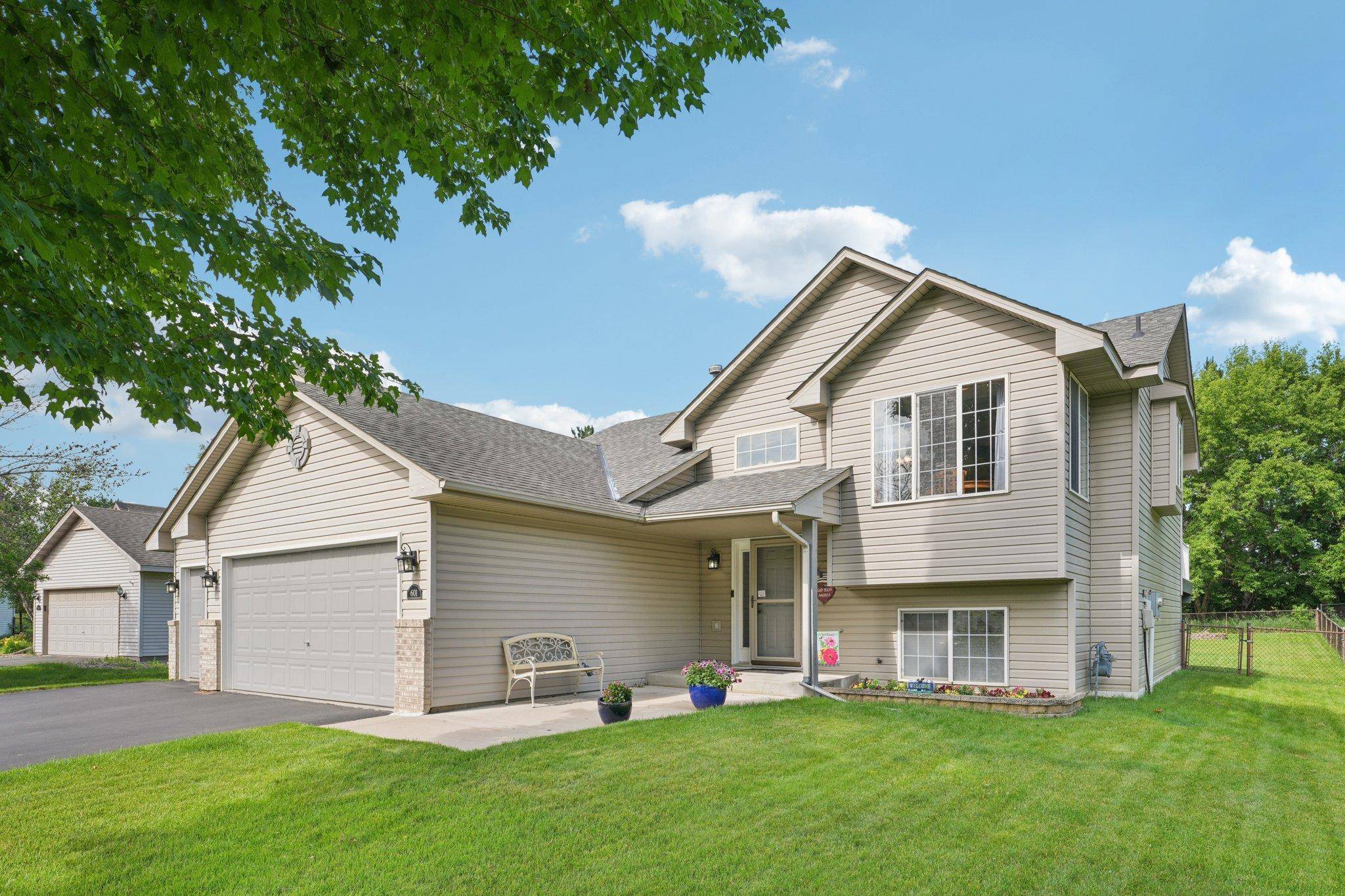 601 Heritage TRL, Jordan, MN 55352