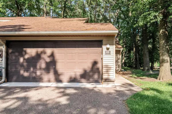 Circle Pines, MN 55014,102 South DR #E