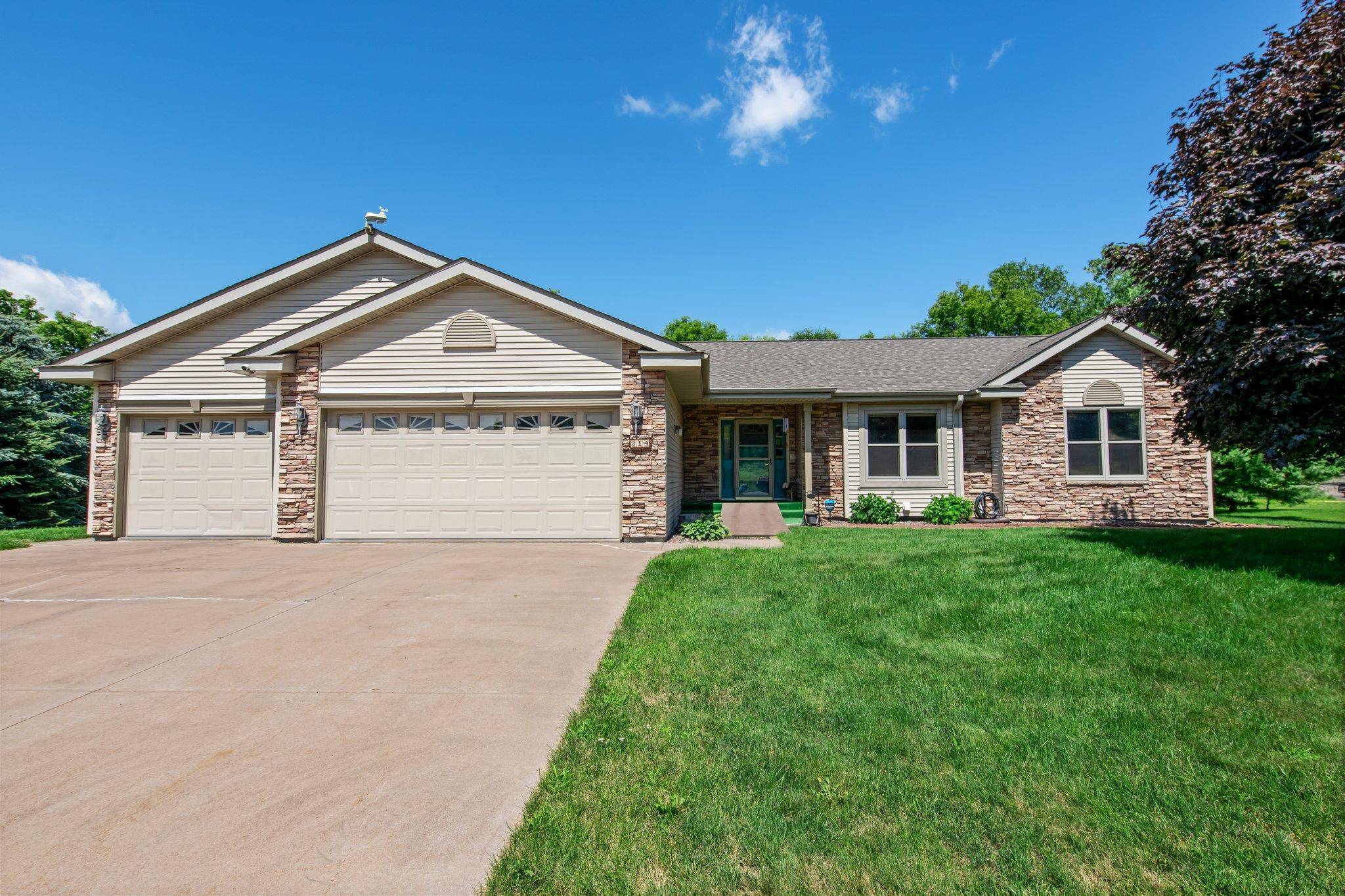 214 Gandy View AVE, Milltown, WI 54858