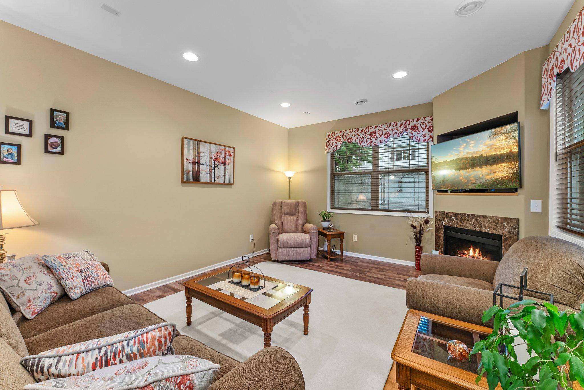 Hugo, MN 55038,15618 Emerald DR N #2