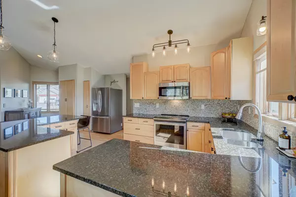 Woodbury, MN 55125,3850 Oxford DR