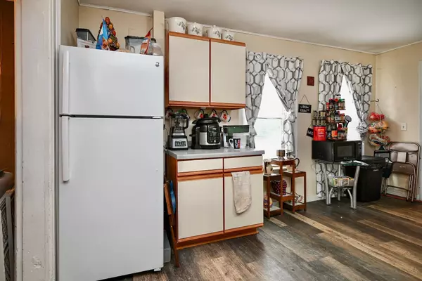 Winona, MN 55987,159 E King ST