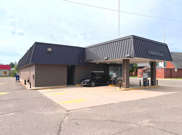 Pequot Lakes, MN 56472,4284 Main ST