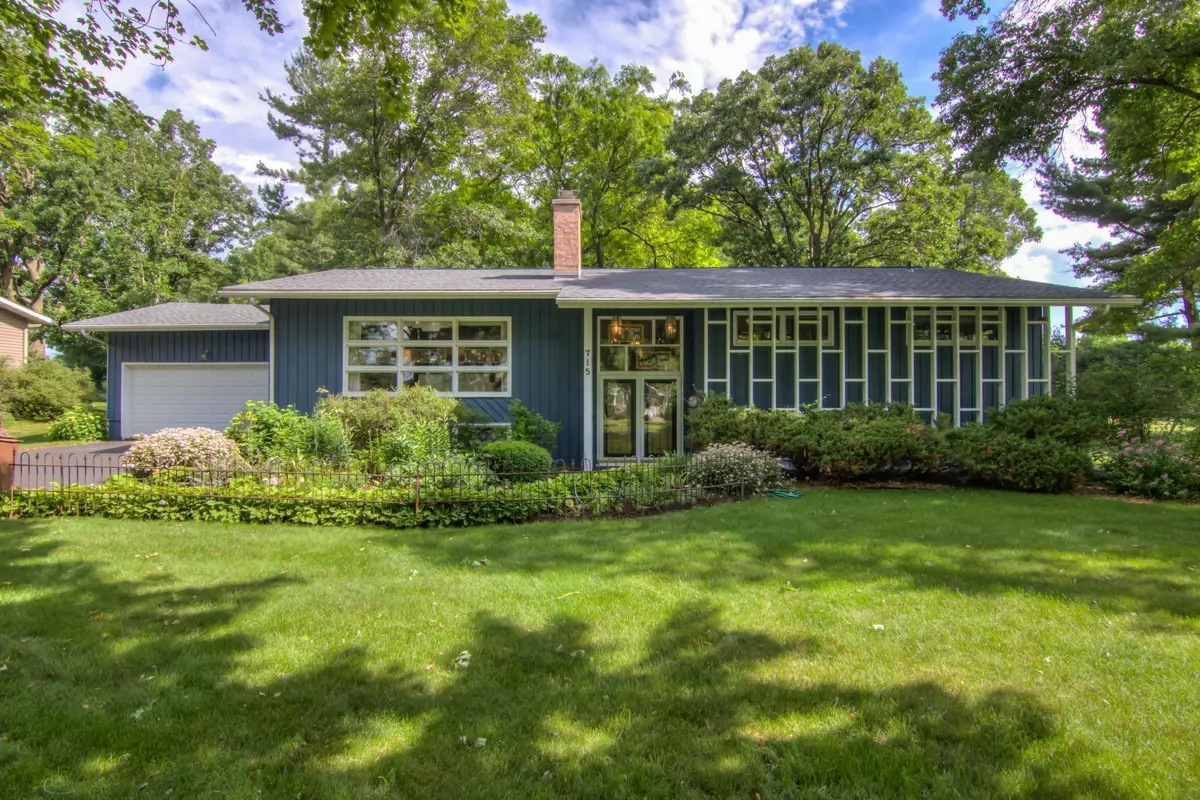 Menomonie, WI 54751,715 River Heights RD SW