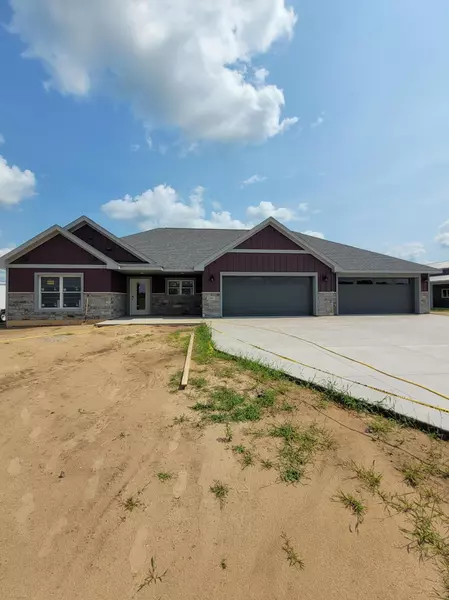 19567 Butternut ST NW, Oak Grove, MN 55011