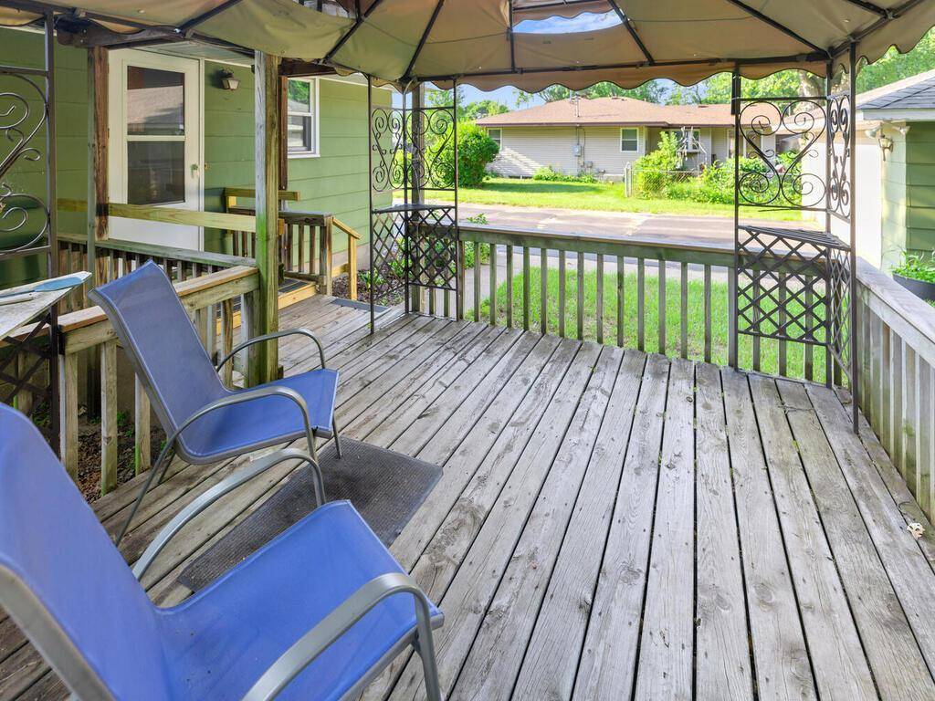 Champlin, MN 55316,11827 Douglas DR N