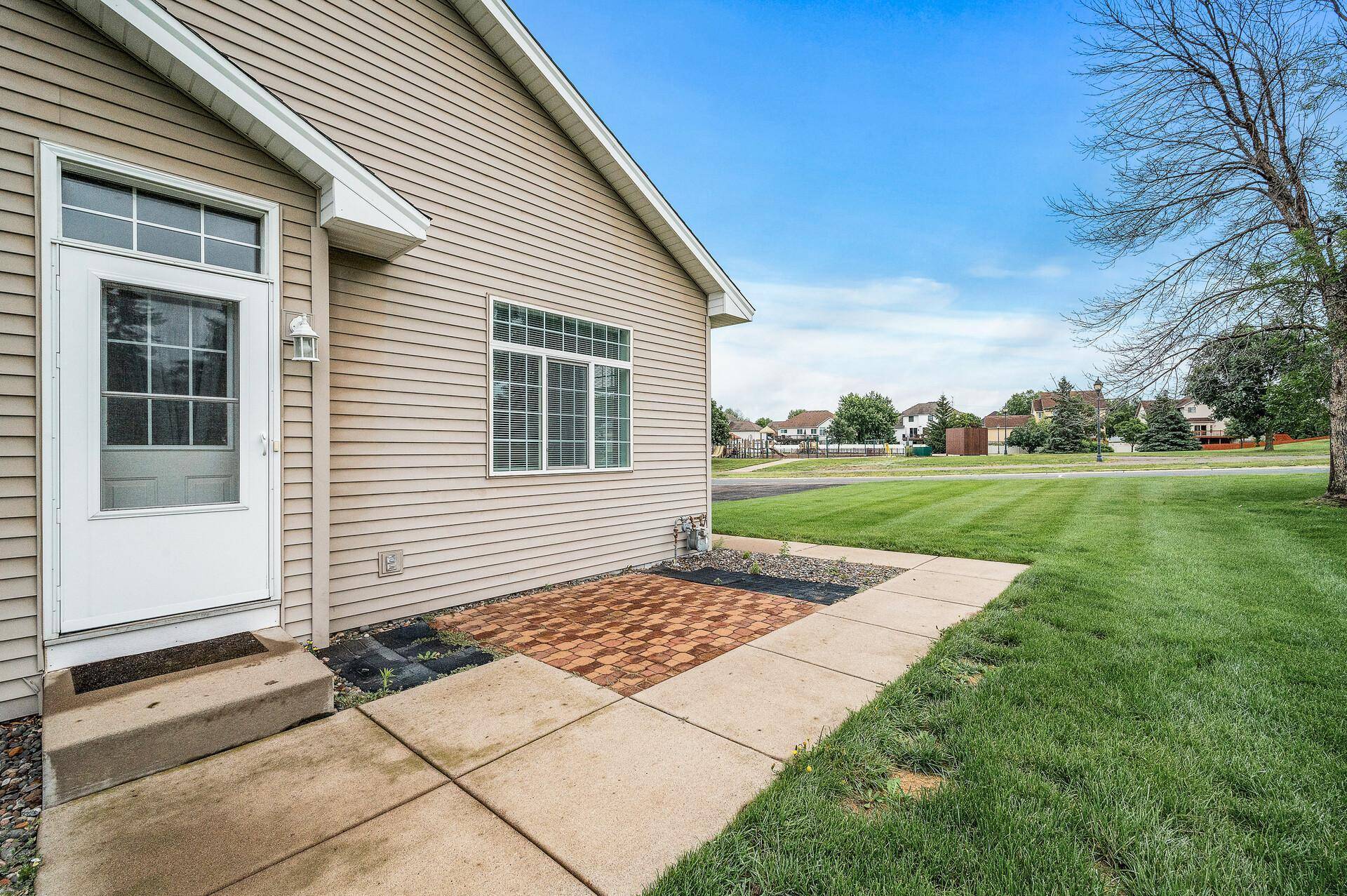Coon Rapids, MN 55448,12726 Drake ST NW