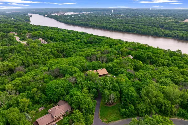Inver Grove Heights, MN 55076,8765 River Heights WAY