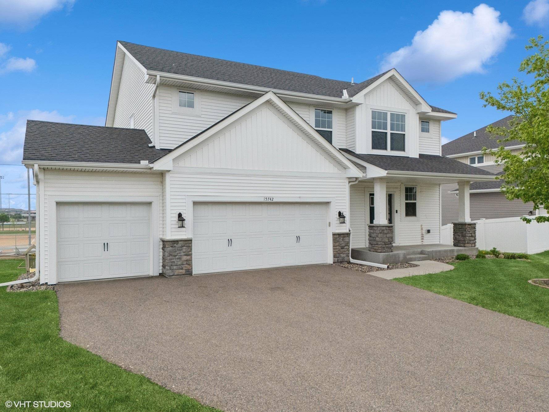 Apple Valley, MN 55124,15742 Everglade AVE