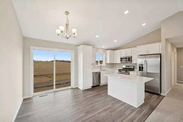 Waverly, MN 55390,1002 Brandenburg CIR