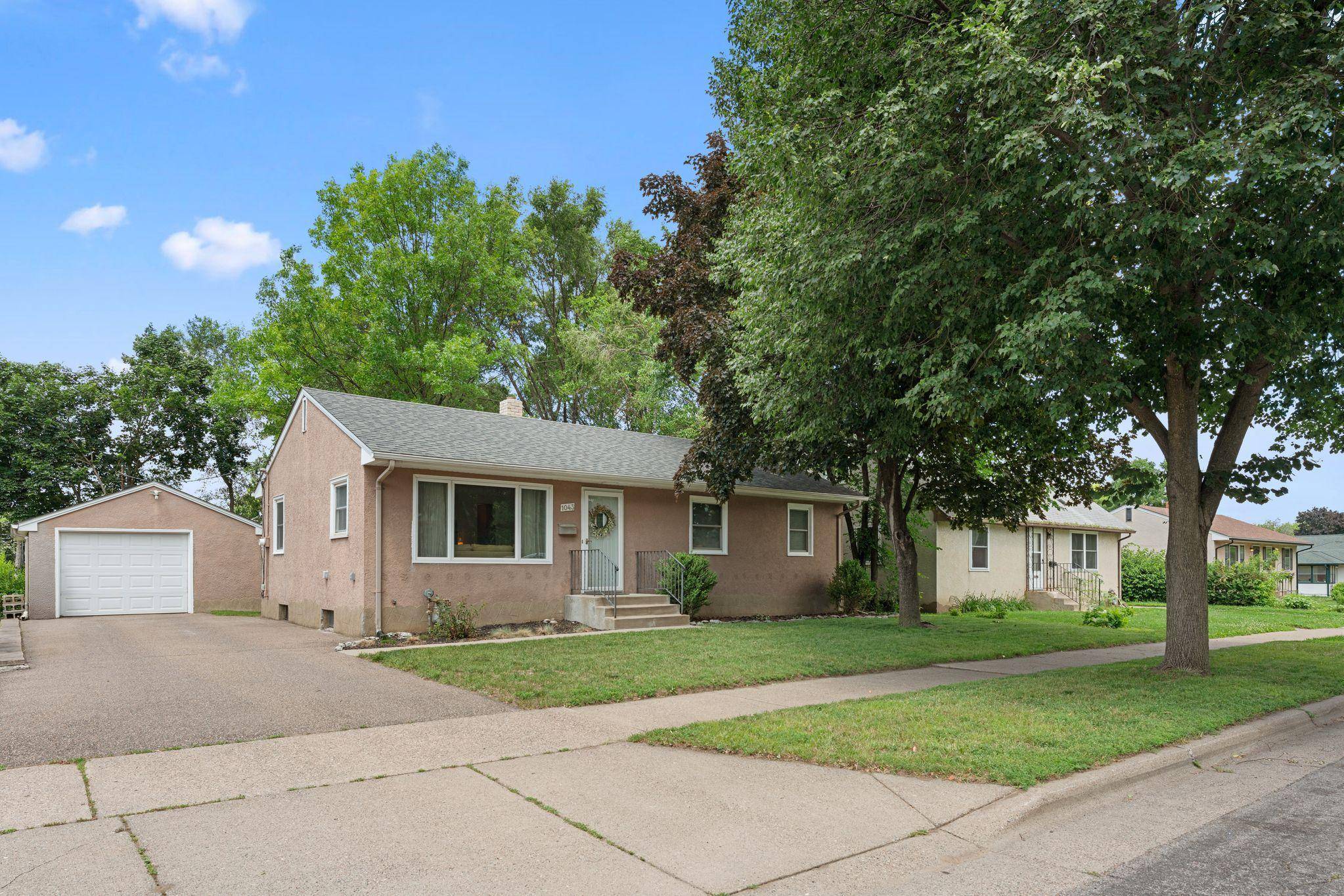 Saint Paul, MN 55117,1043 Arundel ST