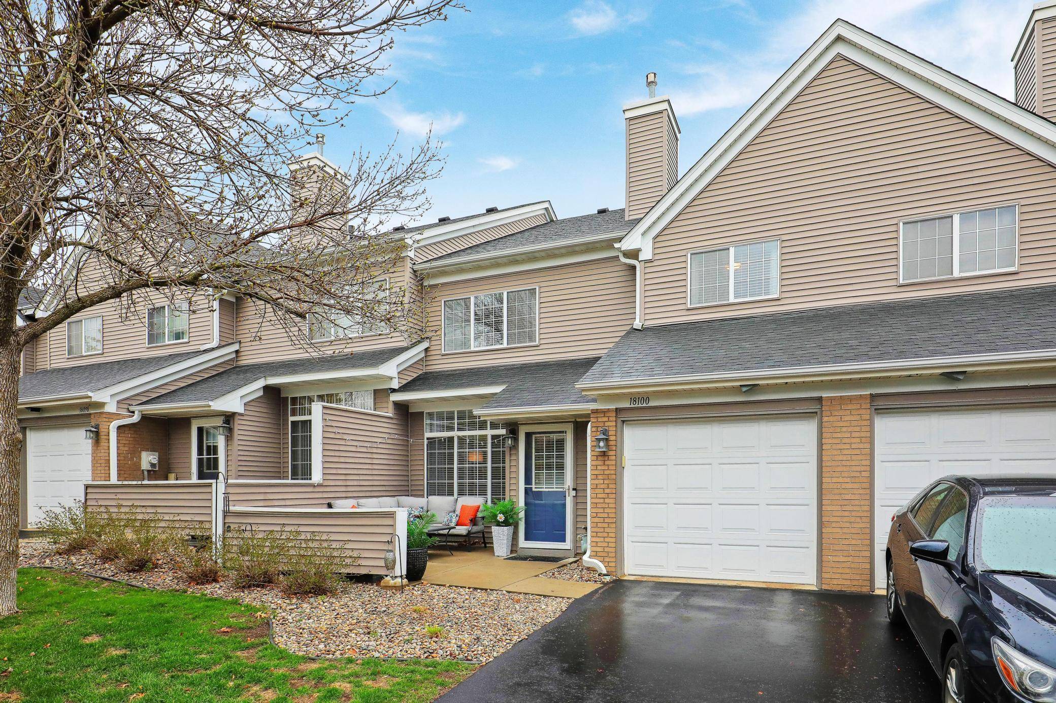 18100 Settlers WAY, Eden Prairie, MN 55347
