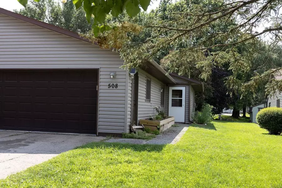 508 Jackson ST SW, Hutchinson, MN 55350