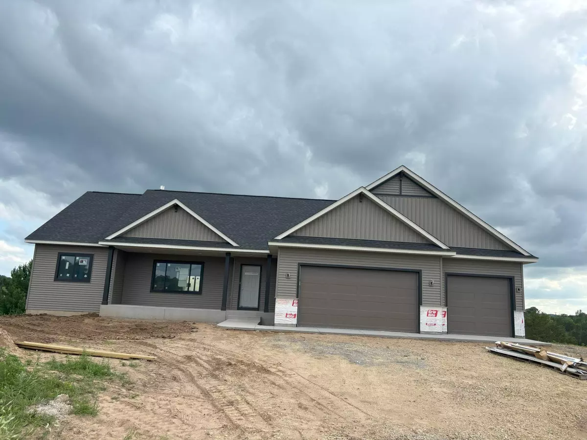 Star Prairie, WI 54017,893 183rd CT