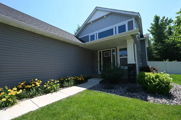 Shakopee, MN 55379,8504 Booth CT