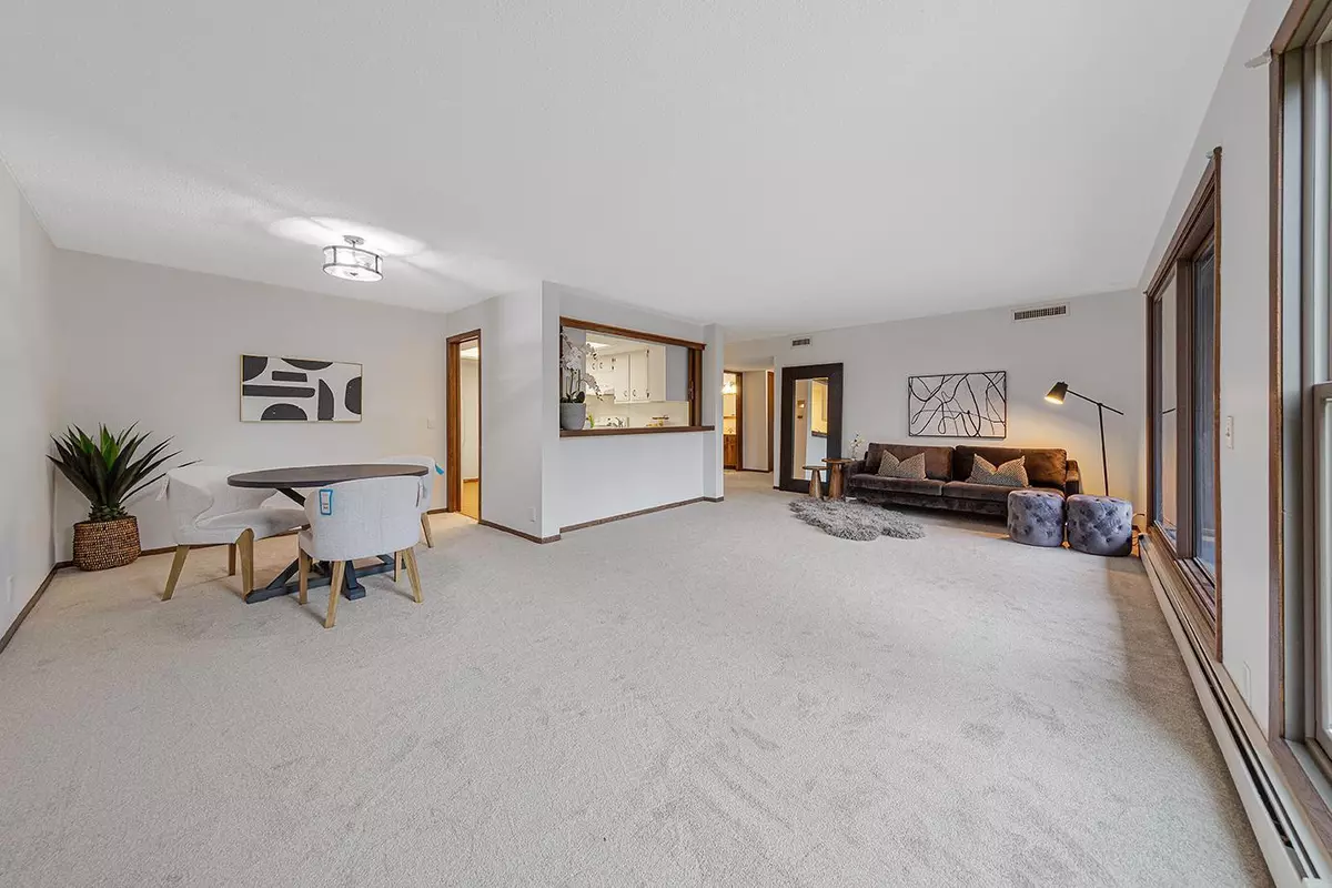 Bloomington, MN 55420,9700 Portland AVE S #237