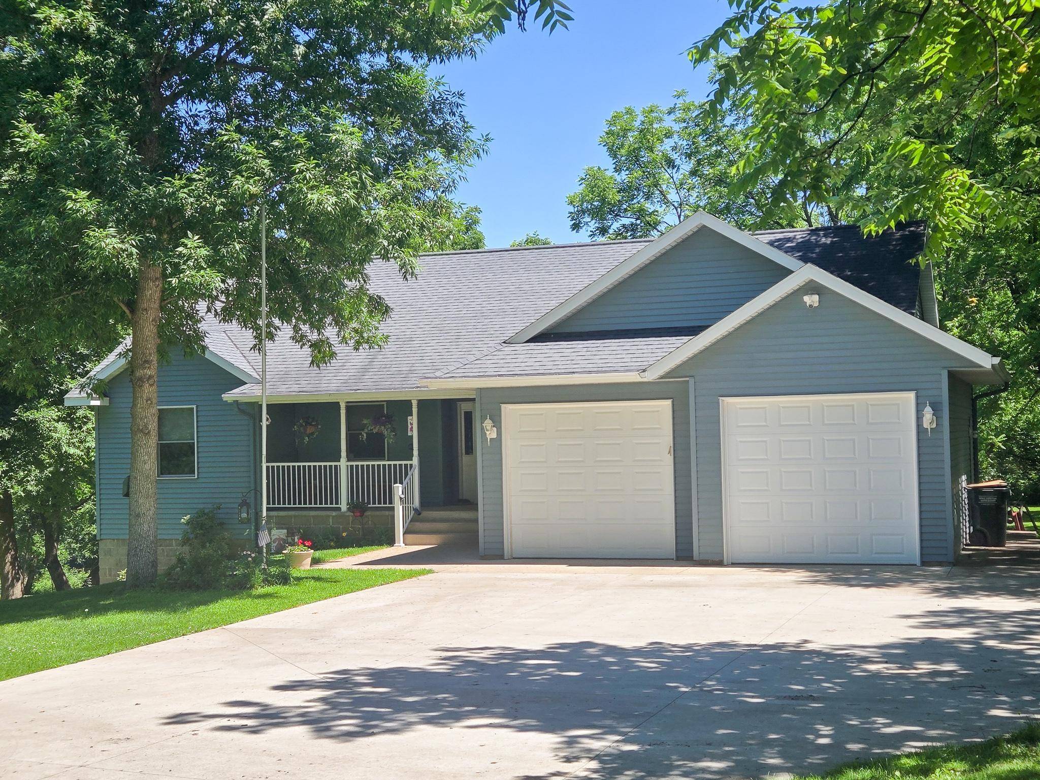 23032 W Torah DR, Richmond, MN 56368
