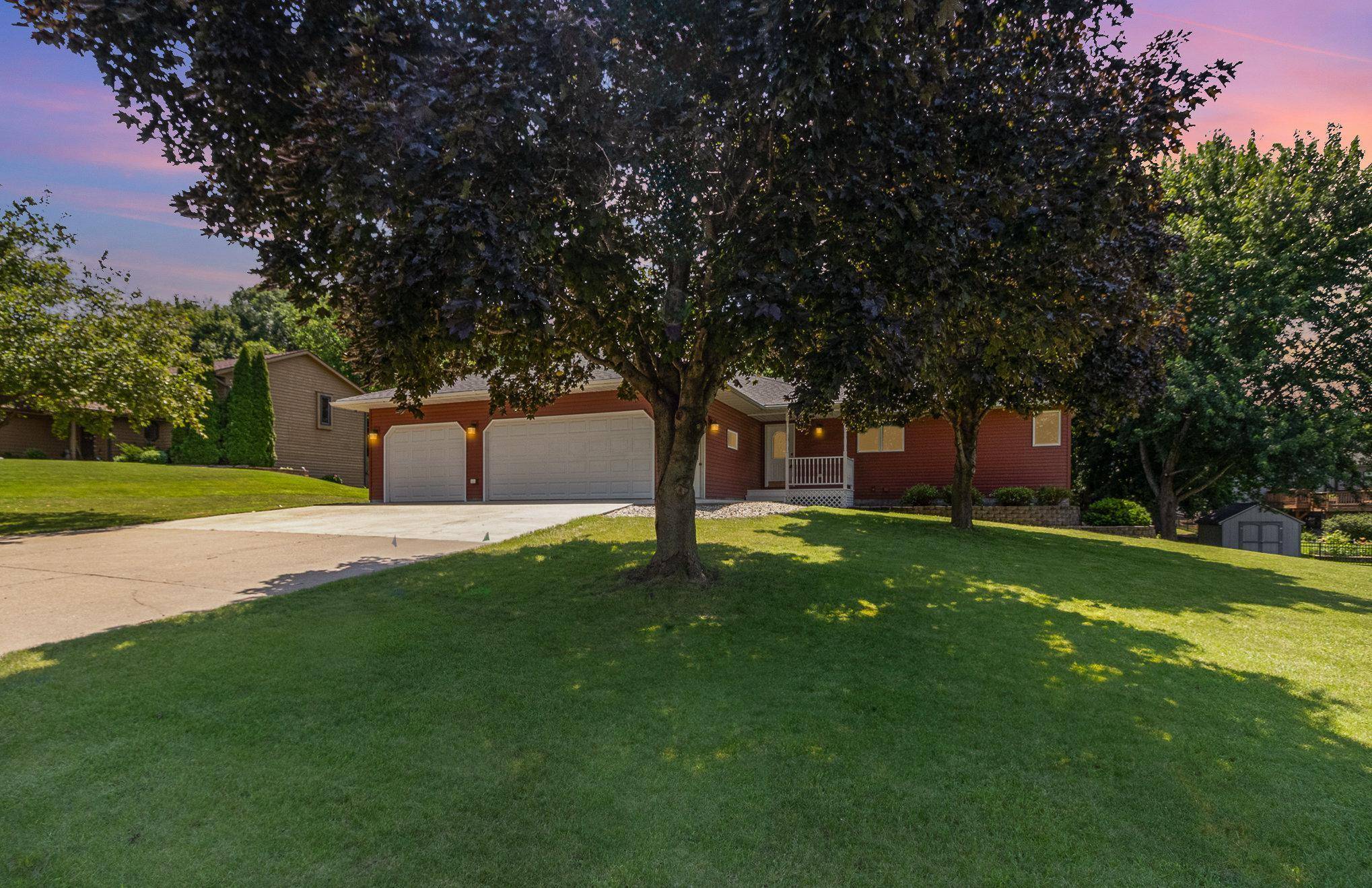 204 10th ST SE, New Prague, MN 56071