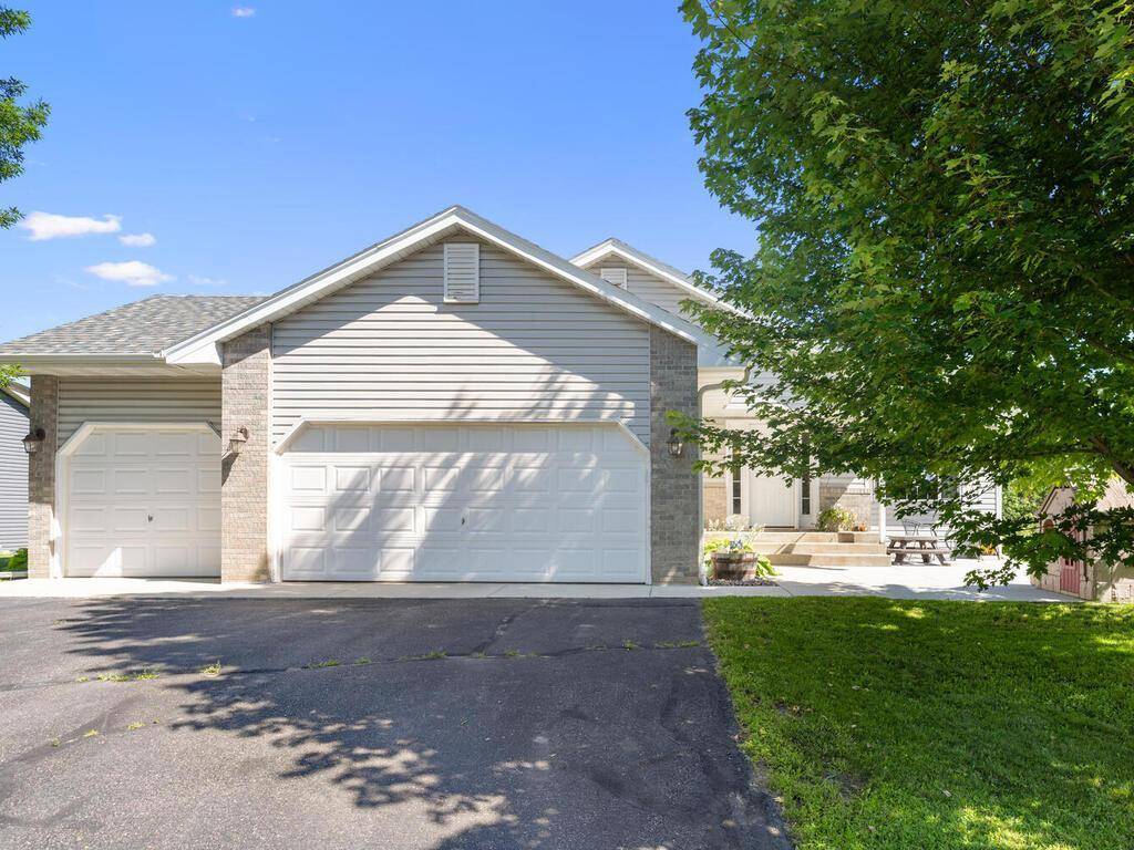 Montrose, MN 55363,153 Pheasant Ridge DR