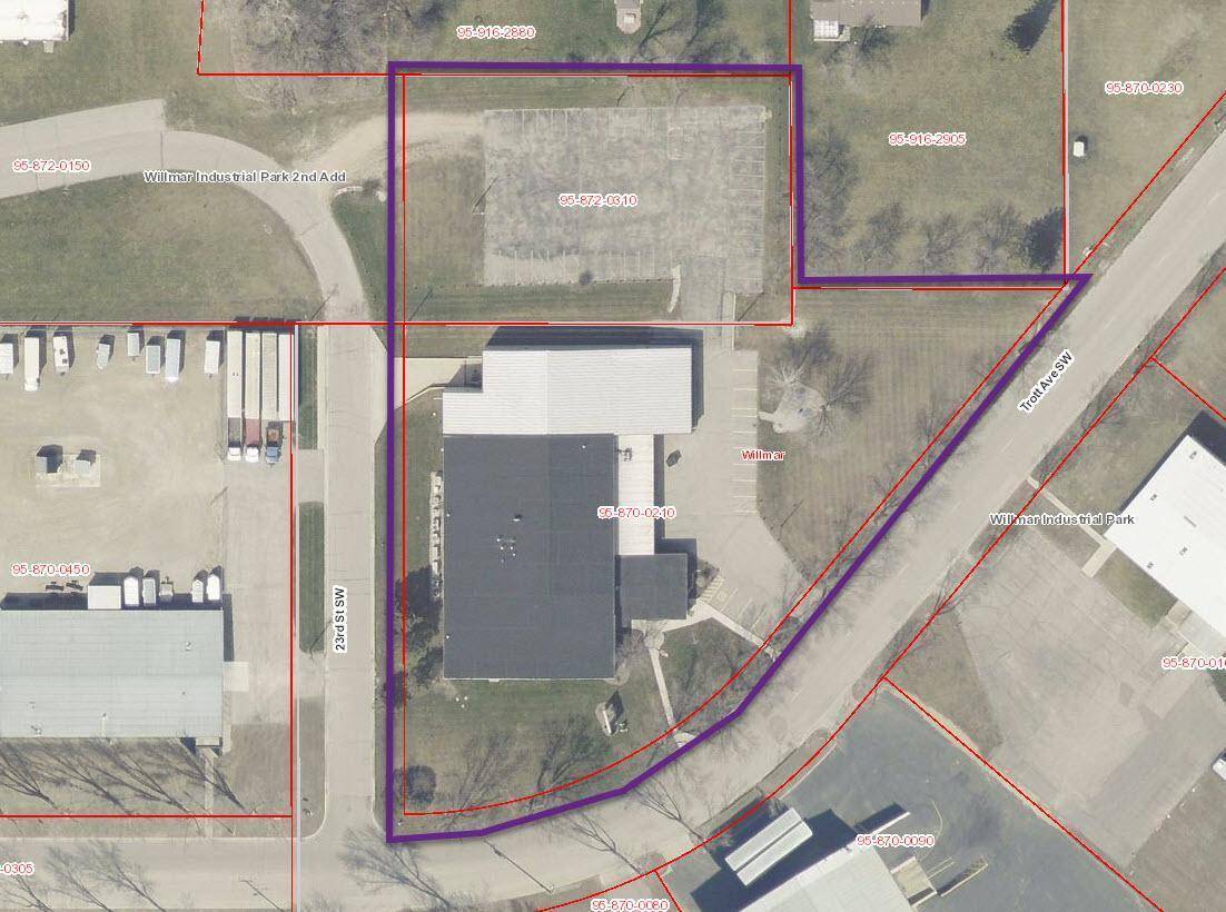 Willmar, MN 56201,2208 Trott AVE SW