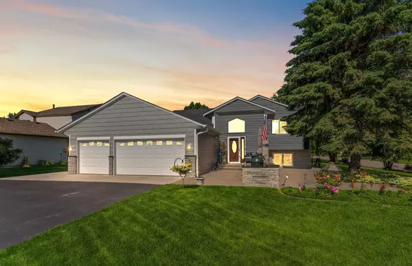 Lakeville, MN 55024,17317 Faraday CT