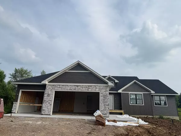 943 146th AVE, New Richmond, WI 54017
