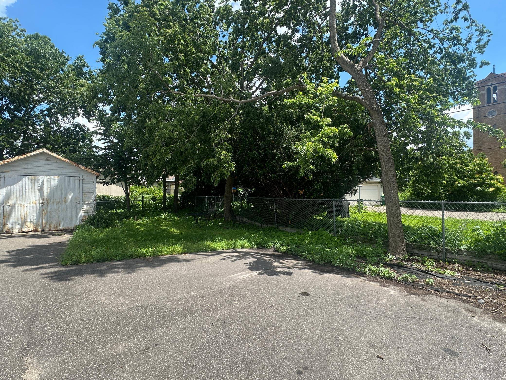 Minneapolis, MN 55413,713 2nd ST NE