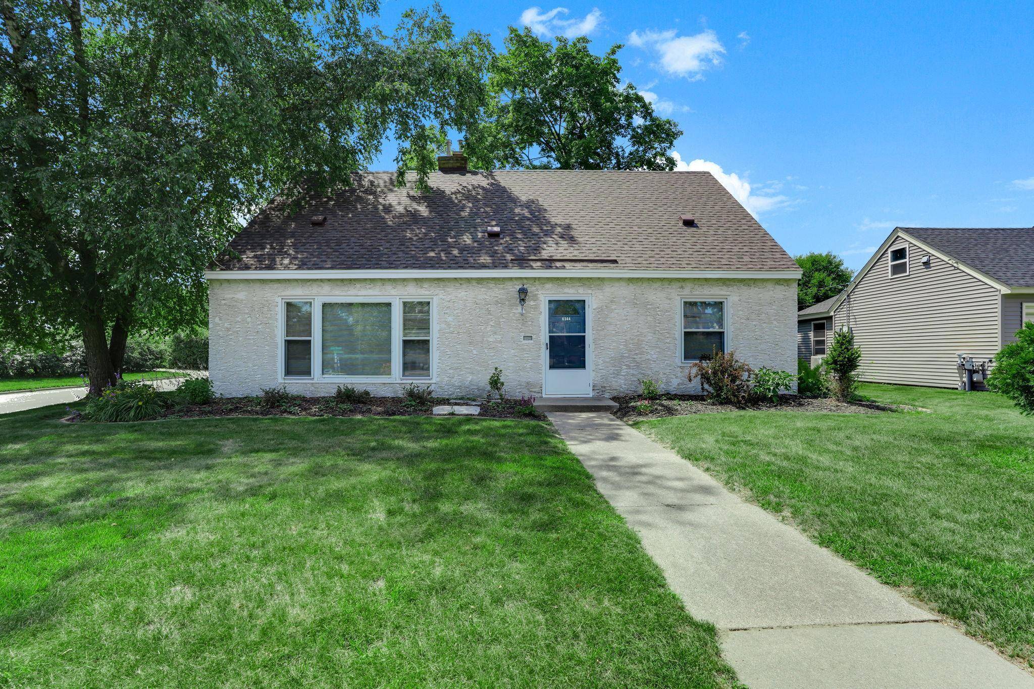 6344 Clinton AVE, Richfield, MN 55423